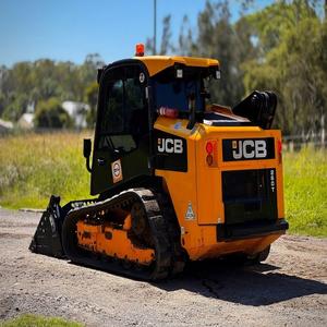 Chargeuse compacte JCB à chenilles avec moteur diesel, capacité de charge élevée et pompe pour les machines de construction - Product Image 4