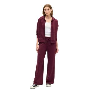 Sweat à capuche zippé de haute qualité pour femmes Sweat-shirt en polaire doux et confortable pour un usage quotidien Nouveau style de haut pour femmes avec logo personnalisé - Product Image 5