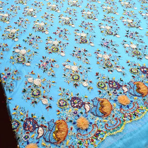 Tela de Encaje con Cuentas Hechas a Mano en 3D con Bordado Floral y Lentejuelas sobre Tul - Product Image 1