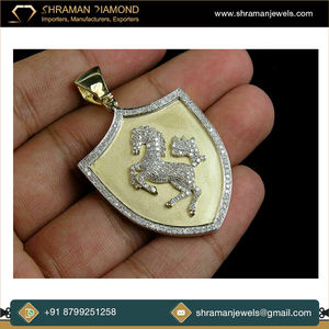 Réductions de Noël au design unique sur 1 CTS 925 Silver VS Unisex Custom Logo Shield Natural Diamond Pendant du fournisseur indien - Product Image 2