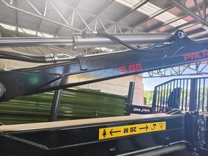 Remolque Forestal PALMS H10D con Grúa K5.85 |   Capacidad de Carga de 10 Toneladas |   Alcance de 8.5 m |   Torque de Elevación de 69 kNm |   Remolque Profesional para Transporte de Madera - Product Image 4