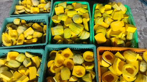 Citrouille congelée IQF prix de gros pour l'exportation/citrouille japonaise congelée en dés/morceau/demi coupe Vietnam 99 données d'or emballage personnalisé - Product Image 5