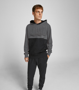 ชุดฮู้ดดี้และกางเกงจ็อกเกอร์พิมพ์ลายบล็อกสีสำหรับผู้ชาย สไตล์ทันสมัย สวมใส่สบาย เหมาะสำหรับฤดูใบไม้ผลิ ผลิตจากผ้าฝ้าย 100% แห้งเร็ว ระบายอากาศได้ดี - Product Image 2