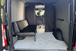 Vehículo Usado a Precio Accesible - Volante a la Izquierda |   CONDUCCIÓN DERECHA |   Mercedes-Benz Sprinter 2500 4x4 2020 - Product Image 3