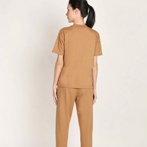 Ensemble élégant pour femmes avec haut et bas assortis-Parfait pour les tenues décontractées ou les tenues chics - Product Image 4