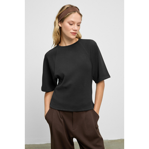 Blusa de Corte Holgado para Mujer GRIMELANGE con Detalle de Lentejuelas y Manga Corta Raglán de Jolieza - Product Image 1