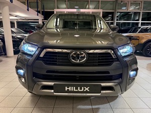 Venta al por Mayor de Toyota Hilux SUV, Automático, Motor Turbo, Asientos de Cuero, Techo Corredizo, Faros LED - Product Image 2