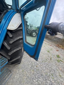 Ford 5610 Walking Tractor 22HP Cummins Engine con bomba de caja de cambios y cojinete - Product Image 4