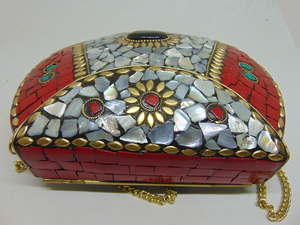 Sier & Red Multicolor Mosaic Metal Bolso Casual Fiesta o Boda Bolso de noche con patrón de marco de piedra de LUXURY CRAFTS - Product Image 4