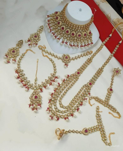 ชุดสร้อยคอเจ้าสาวแบบโบราณดีไซน์สวยงามสไตล์อินเดียโบราณ ชุบทอง ประดับด้วยโลหะผสมขัดเงา พร้อมเครื่องประดับศีรษะแบบมังติกก้า ปรับขนาดได้ - Product Image 1