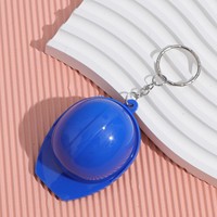 Mini casque porte-clés ouvre-bouteille