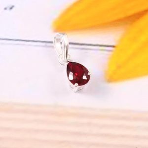จี้เพชรรูปหยดน้ำประดับทับทิมโมซัมบิก เงินแท้ 925 สำหรับผู้หญิง สไตล์คลาสสิก เหมาะสำหรับงานแต่งงานและงานหมั้น ประดับเพชร ทอง 18K - Product Image 1