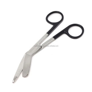 Tijeras para Vendajes Lister Alemanas de 5.5 Pulgadas, Acero Inoxidable Negro, Tijeras Manuales Duraderas para Enfermeras, Certificación CE ISO, OEM ODM, Venta al por Mayor - Product Image 5
