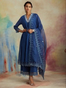 Georgette de estilo indio tradicional con Diamond Work Anarkali Vestido largo con diseñador Dupatta y traje de manga larga para mujer - Product Image 3