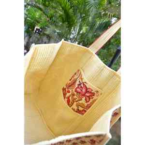 Sac fourre-tout bohème en crème de qualité supérieure, broderie ouverte artisanale, réutilisable et écologique - Product Image 1