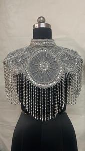 Cape de mariage Ellora sur mesure avec broderie à la main et perles, matière nylon/lycra pour les clients de boutiques, revendeurs de vêtements - Product Image 5