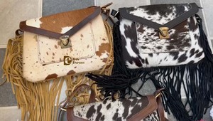 กระเป๋าถือแบบมีพู่ทำจากขนวัวสไตล์ตะวันตกกระเป๋าสะพายข้างแนวโบฮีเมียน - Product Image 5