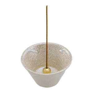 Porta Incienso Cónico Pequeño de Cerámica - Blanco Perla - Product Image 1
