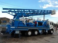 Máquina perforadora de pozos de agua automática con motor de engranajes, profundidad máxima de 100m, movilidad sobre orugas con propulsión neumática, 10000kg, probada a 1200mm