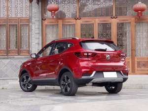 El MG ZS 2020, el Modelo Más Vendido a Nivel Mundial, Edición con Techo Panorámico de 65 Pulgadas, Motor 1.5L Manual, es un SUV Compacto. - Product Image 3