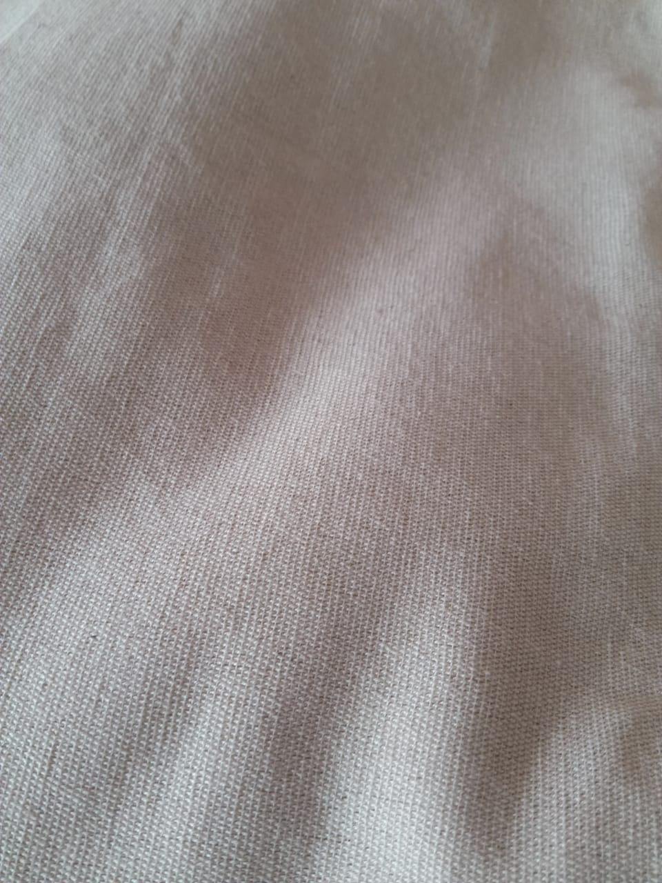 สีเทาเข้ม