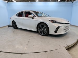 โตโยต้า แคมรี่ XSE FWD ปี 2025 มือสอง สภาพดี - Product Image 2