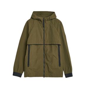 Veste de pluie à capuche personnalisée avec logo, style streetwear, légère, en polyester, imperméable, coupe-vent, avec blocs de couleur et motif imprimé zippé - Product Image 1