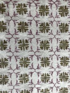 Tela de Algodón Estampada a Mano con Motivos Florales Verde Oliva y Enrejado Geométrico Color Vino - Product Image 2