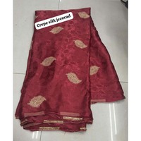 Tissu Jacquard Brodé en Crêpe de Viscose Premium – Matière Textile de Haute Qualité en Gros pour Sarees Élégants et Robes de Luxe
