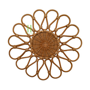 High Quality Eco-Friendly Bohemian <b>Bamboo</b> Charger Plates Handwoven Wedding <b>Table</b> Decoration Scalloped Placemats From Vietnam - Product Image 1