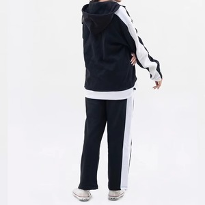 ชุดกีฬาผ้าฝ้ายคุณภาพสูงสำหรับผู้หญิงชุดวอร์มสำหรับผู้หญิงเสื้อผ้าแฟชั่นแบบสั่งทำพิมพ์โลโก้ได้ - Product Image 2