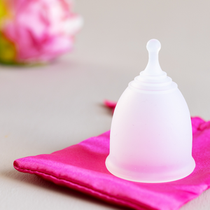 Copas menstruales de silicona ecológicas reutilizables cómodas y perfectas para todo tipo de flujo y estilos de vida activos - Product Image 4