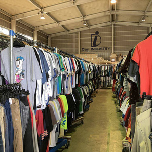 Survêtement personnalisé deux pièces avec broderie dégradée, sweat à capuche avec fermeture éclair et pantalon de survêtement OEM - Product Image 3