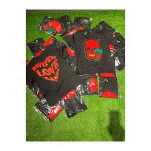 T-shirts unisexes imprimés sur mesure par OEM T-shirts unis en coton T-shirts décontractés à coupe courte avec logo et impression bouffante - Product Image 1