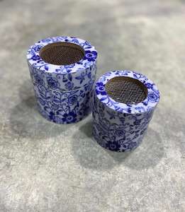 Brûleur à Bakhoor décoratif cylindrique à imprimé marocain coloré avec couvercle en maille pour parfumer la maison - Product Image 2