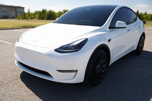 รถเทสล่า โมเดล Y ลองเรนจ์ AWD Plus ปี 2022 มือสองเกรดพรีเมียม ไม่เคยมีอุบัติเหตุ - Product Image 4