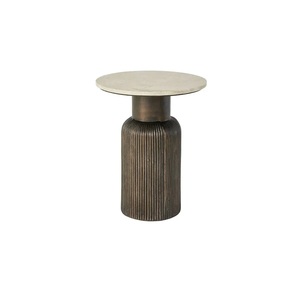 Mesa Auxiliar Decorativa Moderna Personalizada con Acabado Dorado, Mesa Esquinera de Metal con Tapa Redondeada para Mesas de Centro, Suministro de Fábrica - Product Image 1