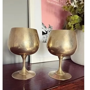 Copa de vino de Metal chapada en latón con acabado moderno de alta calidad, diseño grabado de rosa para Bar Drinkware - Product Image 3