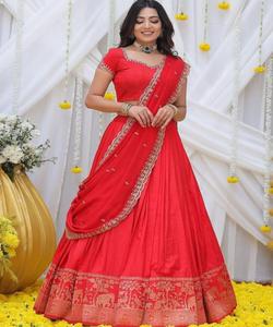 Lehenga choli ผ้าโปร่งปักลายด้วยกระจกผ้าไหมออร์แกนสีดำดูหรูหราเสื้อผ้าสำหรับงานแต่งงานราคาขายส่ง - Product Image 2