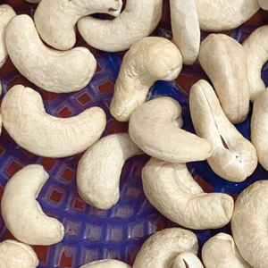 เม็ดมะม่วงหิมพานต์ WW180 WW240 WW320เม็ดมะม่วงหิมพานต์ที่เชื่อถือได้จากเวียดนามส่งออกไปยังดูไบ, อียู, ตะวันออกกลาง - Product Image 1