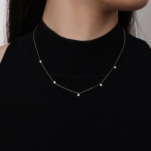 Collar con colgante redondo llamativo de 0.25 Ct D-F VVS1-VS2 con diamante cultivado en laboratorio en oro amarillo de 18K para bodas, compromisos y fiestas. - Product Image 2
