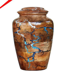 Collection unique d'urnes en laiton faites à la main pour les cendres humaines - Product Image 1