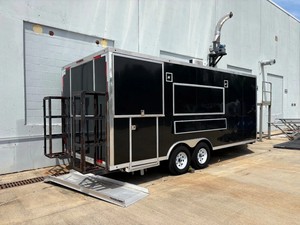 Remorque alimentaire légèrement utilisée de 20' 8.5' (avec plateau de fumage de 5') pour la restauration et le barbecue - Product Image 6