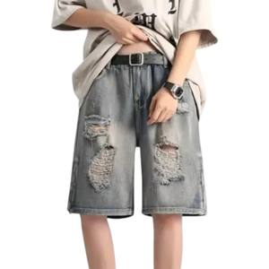 กางเกงยีนส์ขาสั้นวินเทจผู้ชาย สไตล์ไฮสตรีท ขาดๆ แบบดิสเทรส ผ้าฝ้าย 100% ทรงหลวมสบาย ไซส์ใหญ่ ระบายอากาศ แห้งเร็ว กันลม - Product Image 3