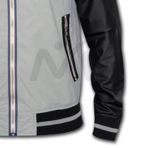 Vestes Letterman personnalisées de haute qualité avec corps en laine, manches en cuir et patchs brodés personnalisés - Product Image 5