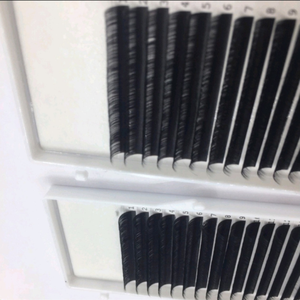 ขนตาปลอม16เส้นพร้อมบรรจุภัณฑ์ความงามแบบมืออาชีพจากโรงงานเวียดนาม - Product Image 2