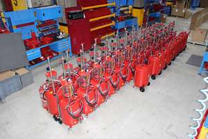 Tanque de Drenaje de Aceite Usado Portátil de 20 Galones, Drenador Manual de Cambio de Aceite, Altura del Embudo Ajustable, Equipo de Servicio de Gasolina Euro 4 - Product Image 3