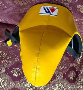 Garde d'aine jaune respirant de protection de boxe professionnelle de haute qualité avec cuir véritable pour hommes MS-GG-39 - Product Image 1