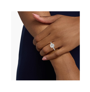 Bague de fiançailles Halo en diamant radiant de qualité supérieure pour femmes artisanat exquis pour un accessoire de bijoux de beauté durable - Product Image 4