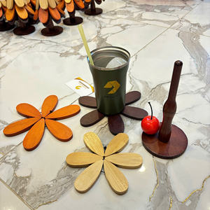 Sous-verres en bois d'arbre, ensemble de sous-verres en bois de Noël pour boissons, fabriqués à la main au Vietnam par 99 Gold Data - Product Image 4